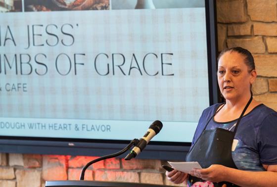 Jessica Hermanson, Mid-State Business Management student, presenting her business idea at the New Ideas Pitch Challenge.